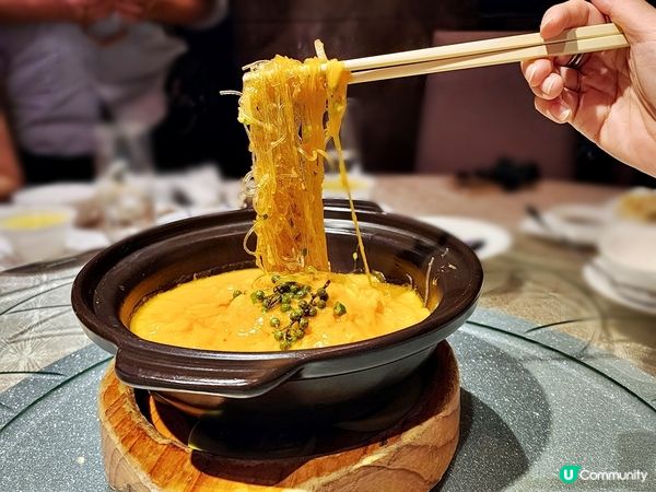 豐腴膏黃大閘蟹就在此時