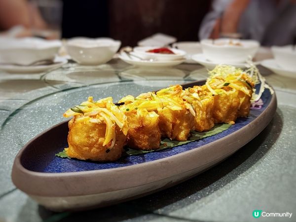 豐腴膏黃大閘蟹就在此時