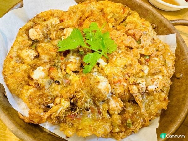 香脆煎蠔餅，蠔仔厚身啖啖肉很鮮味，整塊都煎得很香脆可口