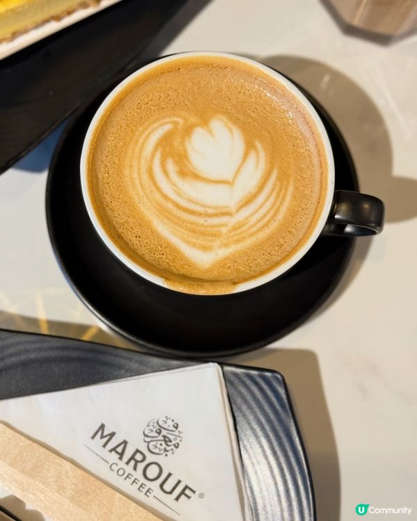 ## 尖沙咀嘆翻杯咖啡🍰☕️ 黑朱古力布朗尼🍫🍰