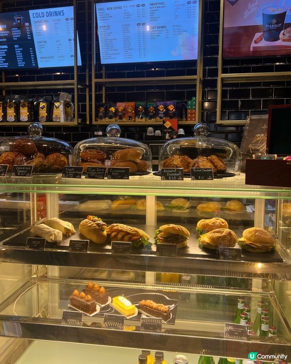 ## 尖沙咀嘆翻杯咖啡🍰☕️ 黑朱古力布朗尼🍫🍰