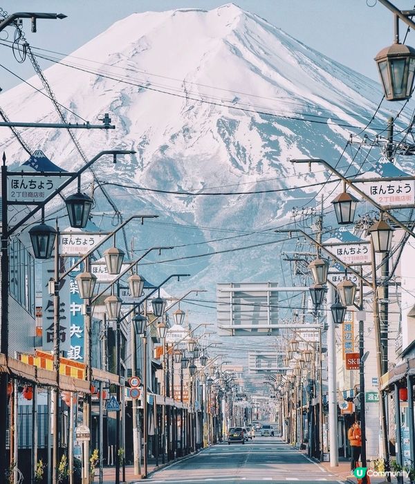 必拍嘅富士山昭和風味商店街景照
