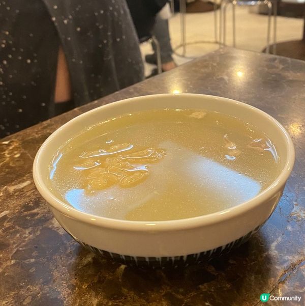 新景園可以單點或加錢轉套餐,佢既例湯都唔錯嘅~鍾意飲湯既朋友...