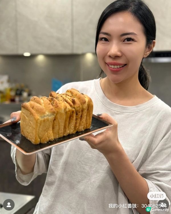 焗爐香噴噴 🍞  兩兄妹搶住食😋