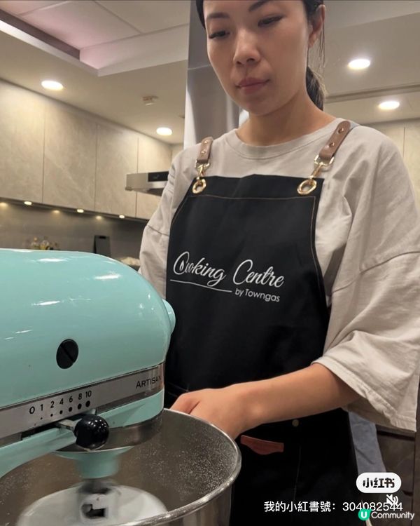 焗爐香噴噴 🍞  兩兄妹搶住食😋