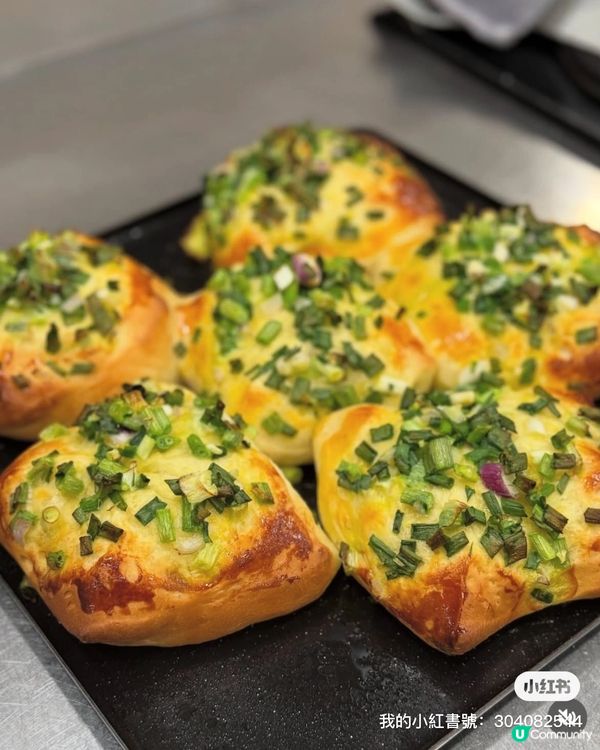 焗爐香噴噴 🍞  兩兄妹搶住食😋