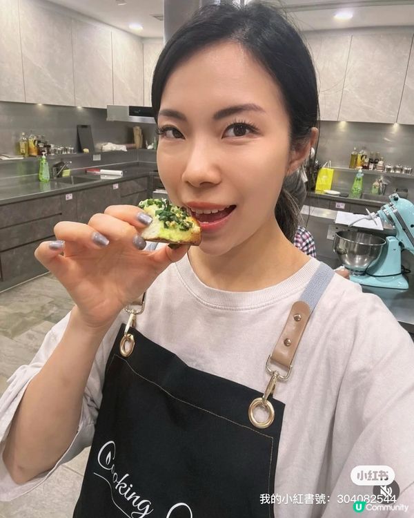 焗爐香噴噴 🍞  兩兄妹搶住食😋