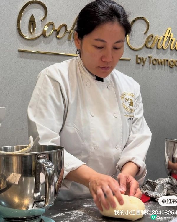 焗爐香噴噴 🍞  兩兄妹搶住食😋