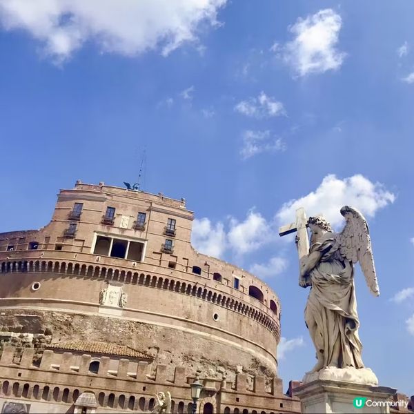 位於意大利羅馬的聖天使城堡,💗是遊人遊覽羅馬必訪的景點之一!...