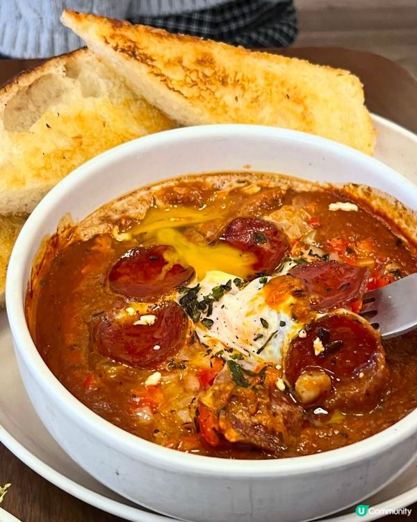 Cafe系列-推薦開心果泡芙+芝麻蛋糕，九龍城人氣小店