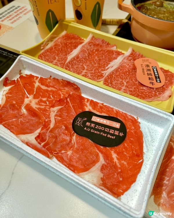 任飲台式飲品的台式火鍋 