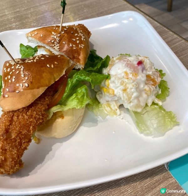 吉列魚柳包配沙律