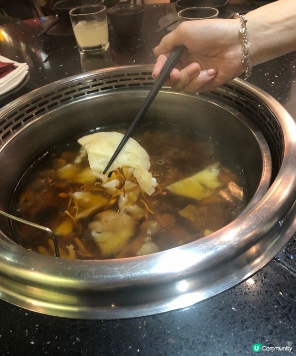 🐔蟲草花花膠雞腳湯