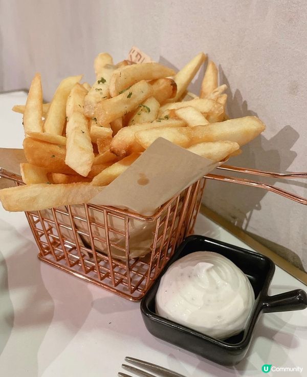 作為薯條怪，表示呢間嘅薯條係正嘅~