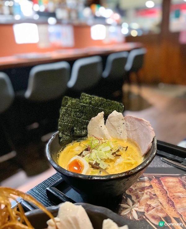 《必食金鶴雞白湯拉麵》