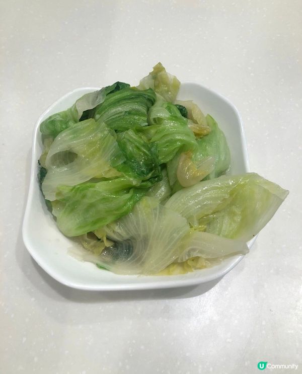 今晚到處尋找覓食好地方之際，剛口經過康樂路「日日香鵝肉飯店」...