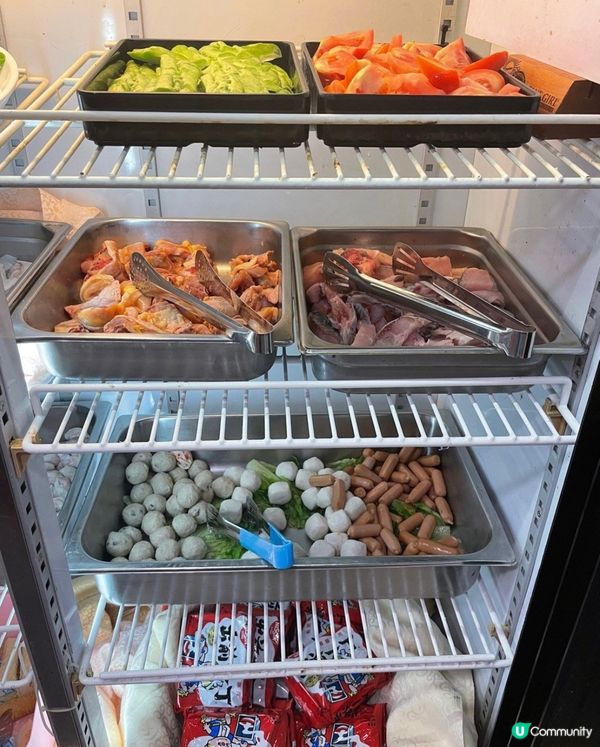 今日朋友帶我去位於荃灣大鴻輝中心（常滿百家菜）食火鍋加點心放...