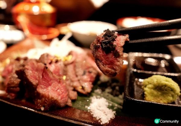 昭和風情日式正宗爐端燒，和牛五成熟，香噴噴，值得一試