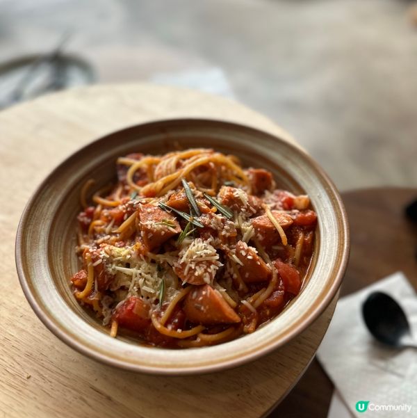 深水埗Cafe探店x混凝土工業風cafe 【DOZY】