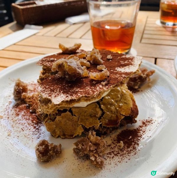 可可焦糖薄脆杏仁片，很香脆可口，焦糖甜甜的很美味