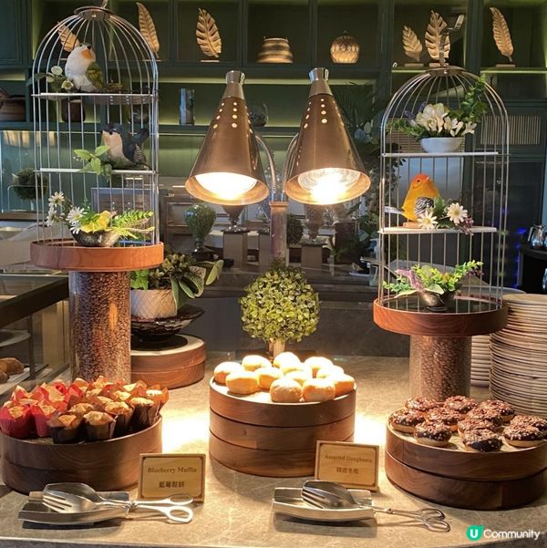 我地本身好想租酒店果間有私人泳池的頂層泳池套房架😍…不過說實...