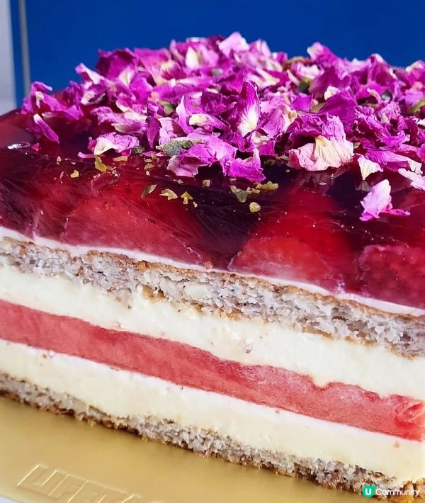 LIFETASTIC嘅招牌草莓西瓜蛋糕！