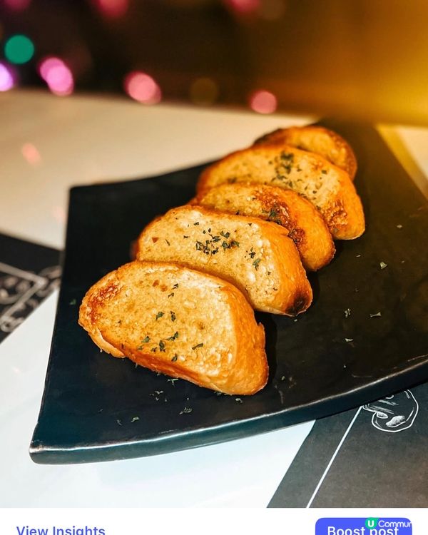 尖沙咀浪漫海景餐廳 🥂  
維港夜景配美食，約會必選！