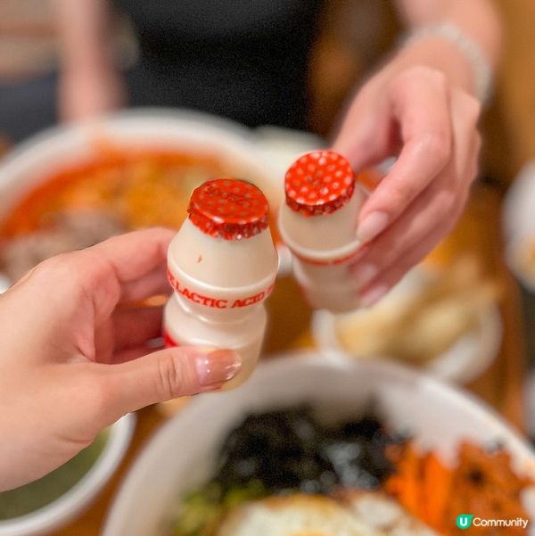 係尖沙咀揀左呢間韓國餐廳,佢係傳統韓國家庭裝修🇰🇷入面嘅牆仲...