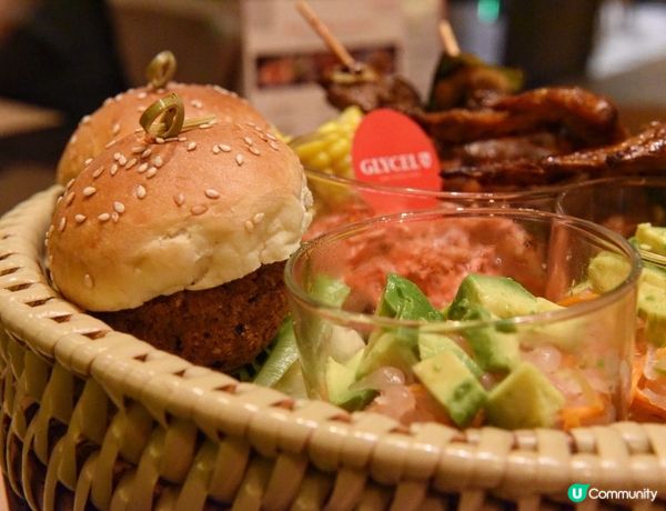 10月秋風氣爽行完山🏔️去食個Tea 就最好不過。港島區太古...