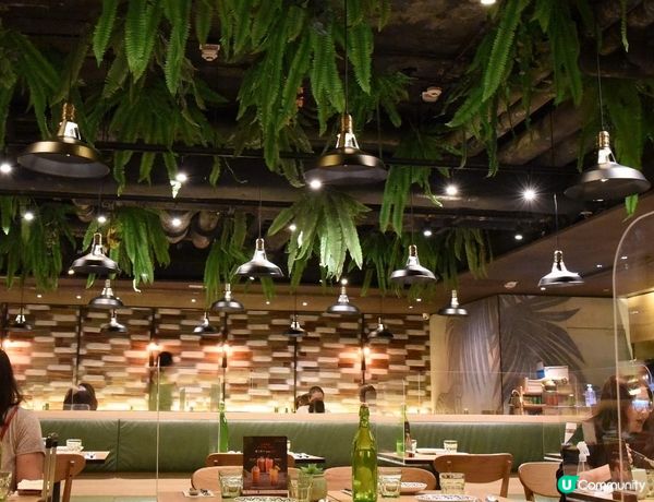 10月秋風氣爽行完山🏔️去食個Tea 就最好不過。港島區太古...