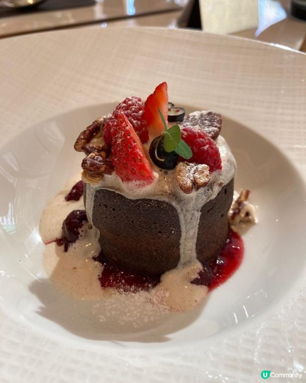 銅鑼灣皇冠假日酒店食3 Courses午市套餐😋性價比高！