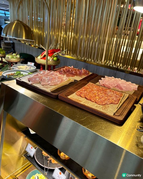 灣仔自助山🤤！海鮮甜品天堂！