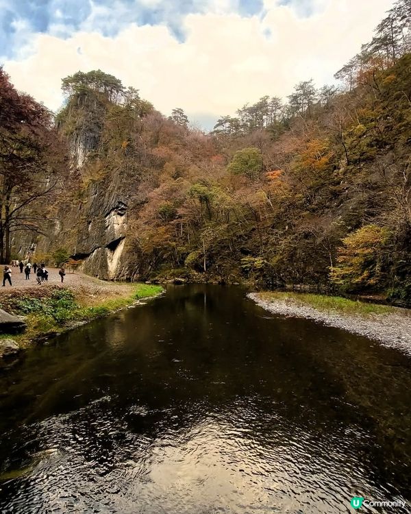 猊鼻溪：日本三大溪谷！🏞️ 必玩泛🍂紅葉！