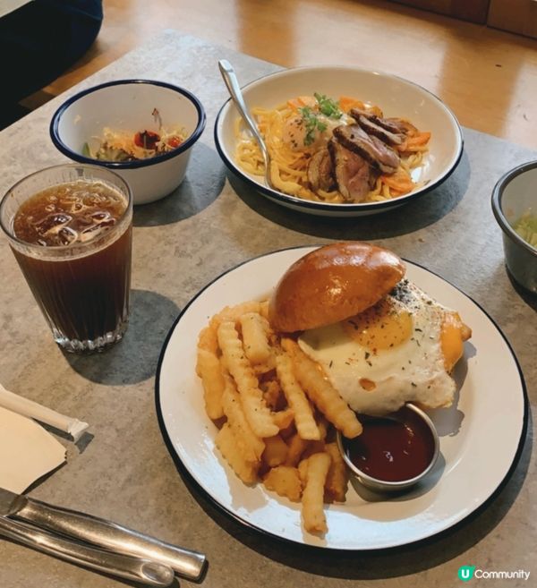 喺上環蘇杭街既Kaffeine 竟然有得賣網店Grandma...