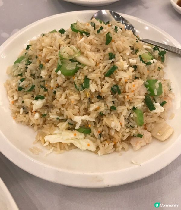 瑤柱蛋白海鮮炒飯-好有鑊氣，熱辣辣香噴噴，帶子同蝦都好鮮甜，...