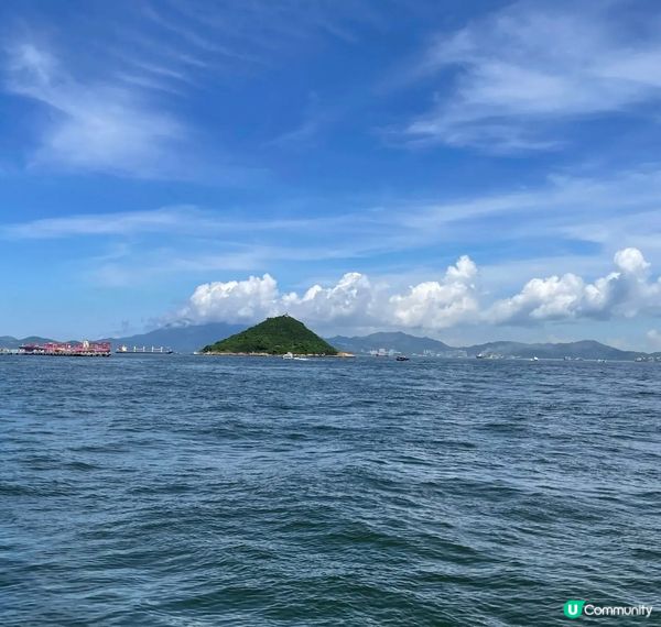 「城西道海潰公園」位於港鐵堅尼地城港鐵站 A出口，沿士美菲路...