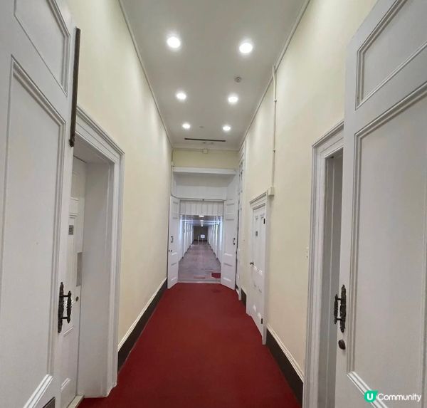 香港公園內的舊三軍司令官邸是本港現存歷史最悠久的西式建築。曾...