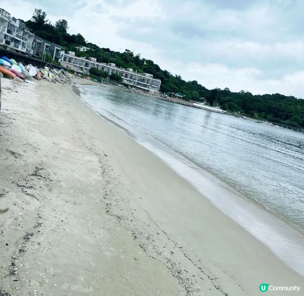坪洲必去的地方就係坪洲東灣沙灘🏖️海灘呈弧形，不算非常大，加...