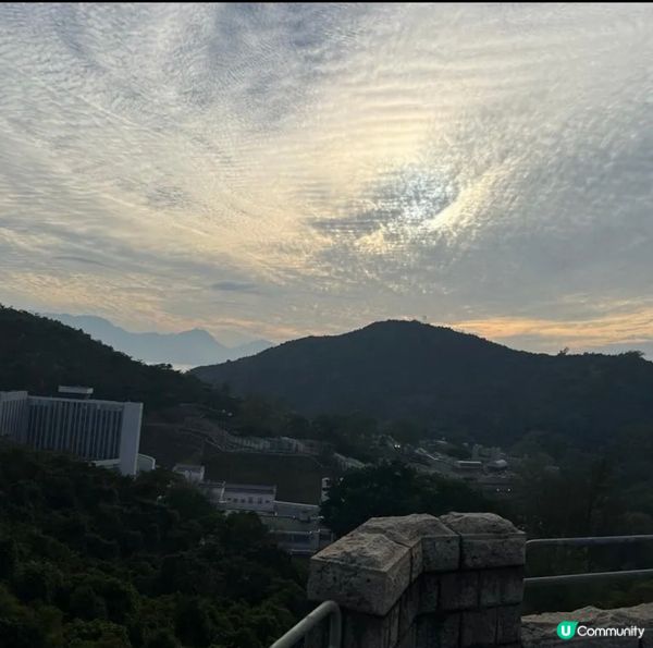 呢個《慈山寺》整座寺廟不是走華貴路線，而是根據唐代寺廟而建成...