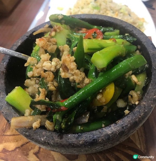 啫啫芥蘭煲-芥蘭嫩嫩綠綠好爽口，配埋香噴噴的肉碎，配飯一流👍...