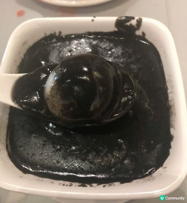 芝麻糊加芝麻湯圓-即磨芝麻糊，入口又香又濃，湯圓外皮煙煙銀銀...