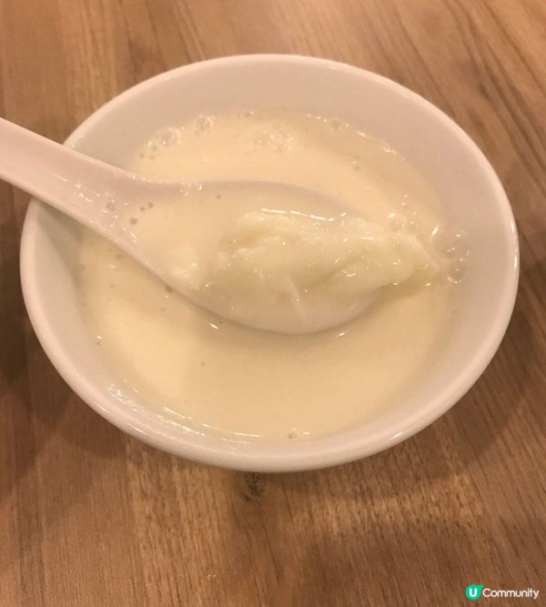 好香嘅杏仁味道，蛋白杏仁茶，熱熱地好香好滑