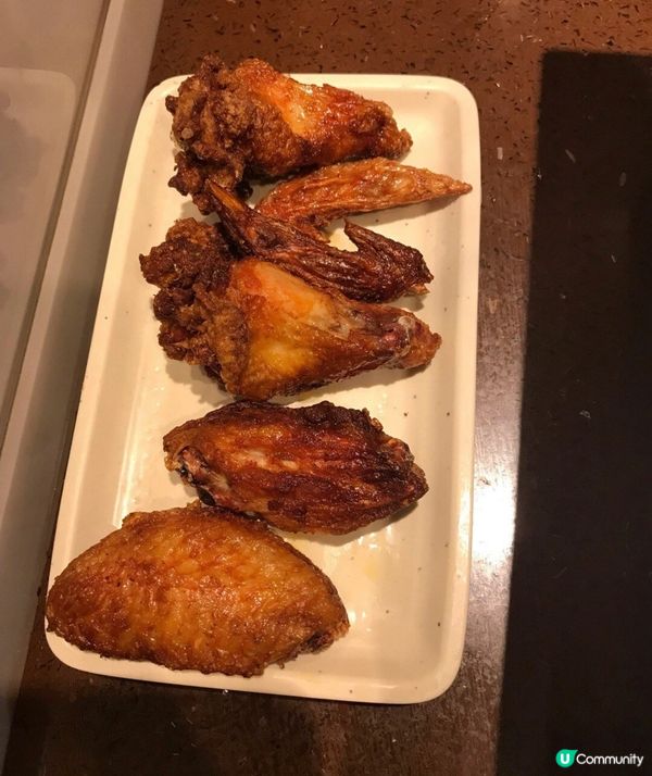 秘製雞全翼-上枱的時候見到雞全翼分件上，覺得好細心容易食，雞...
