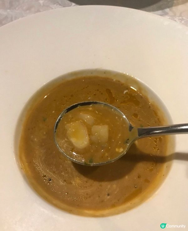 龍蝦湯-煮得好入味，好香濃的龍蝦味，好creamy,仲食到切...