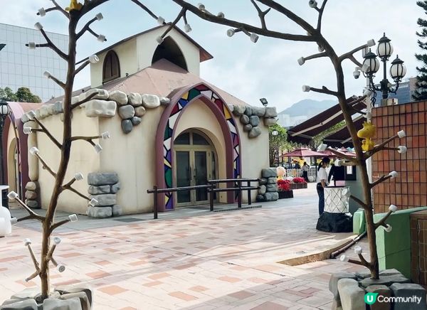 呢到係一個沙田新城市廣場的戶外公園，可以話係一個史諾比的專題...