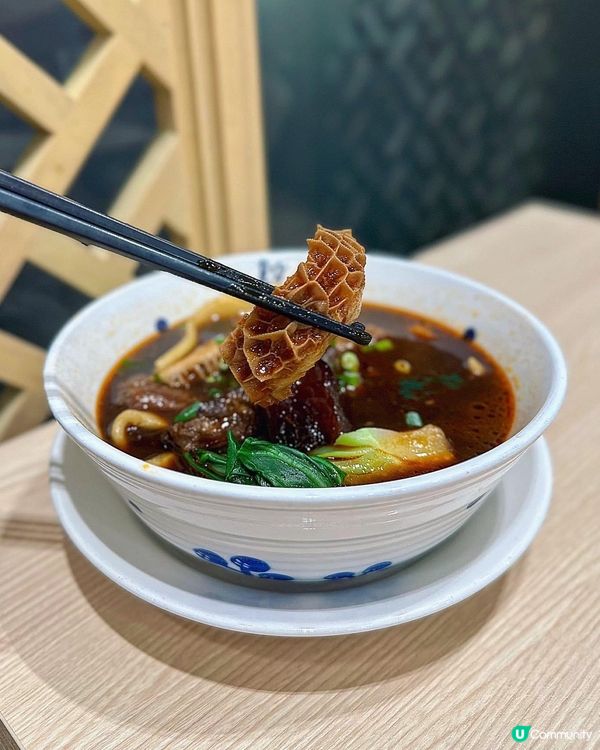 台灣過江龍牛肉麵 • 段純貞🍜