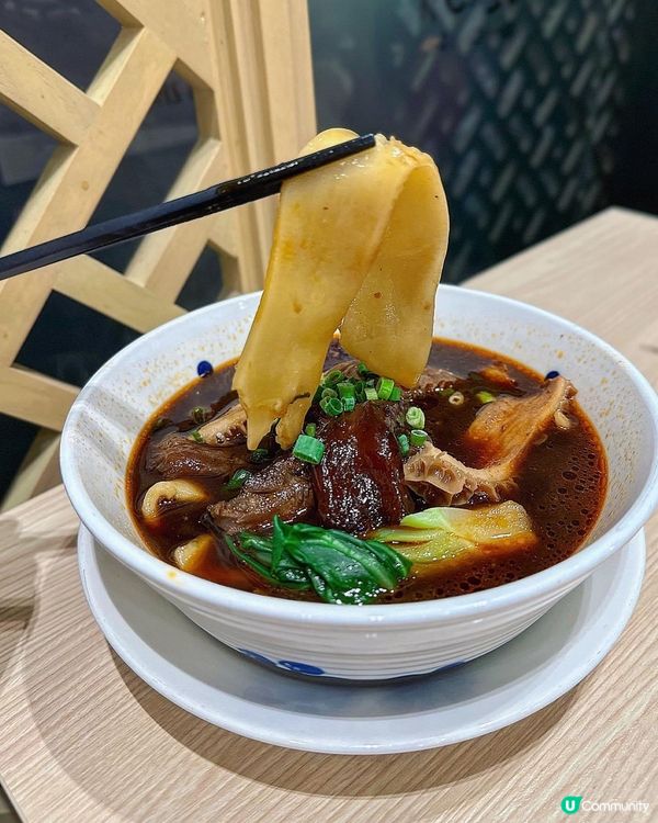 台灣過江龍牛肉麵 • 段純貞🍜