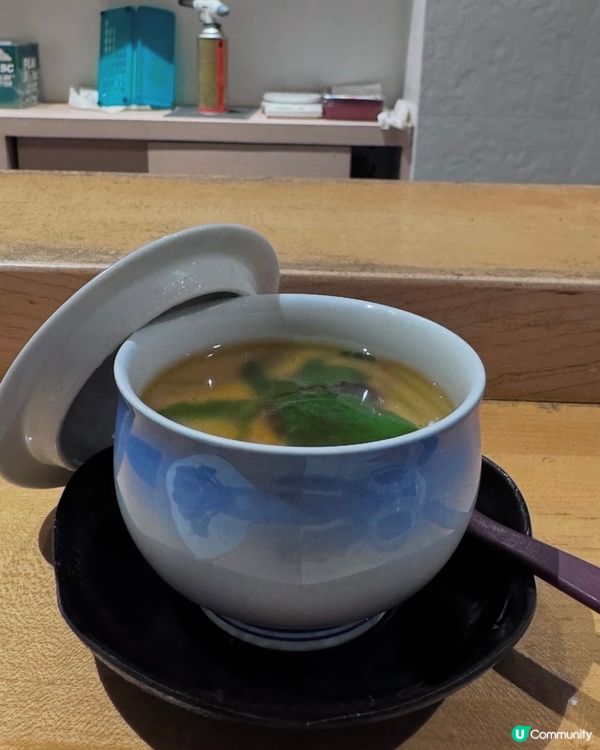 返工就係一件壽司🍣 做下層果陣，一定覺得上面多嚿魚🐠