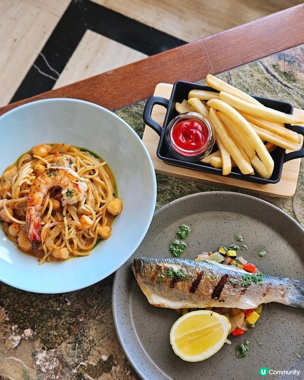 假日之選 淺水灣露台餐廳