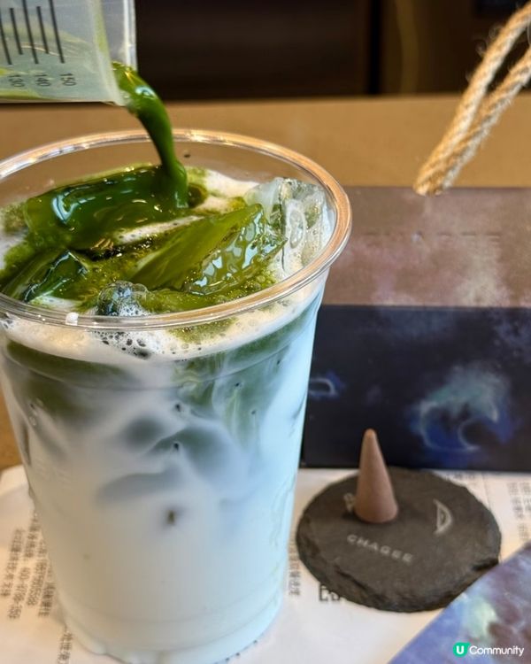 抹茶控注意！霸王茶姬新品一抹山月🍵🤤